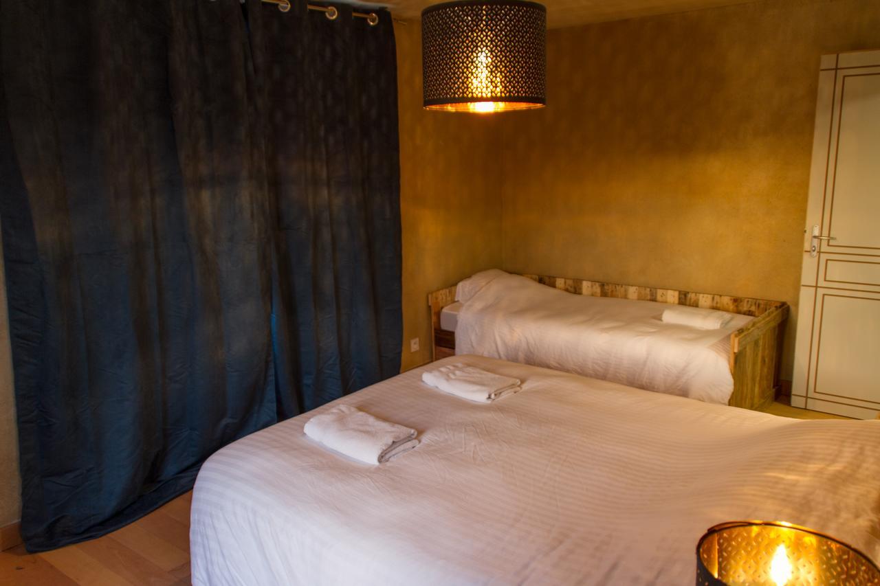 Le Puy Carmin - Chambre D'Hotes Avec Jacuzzi Bazoges-en-Paillers Bilik gambar