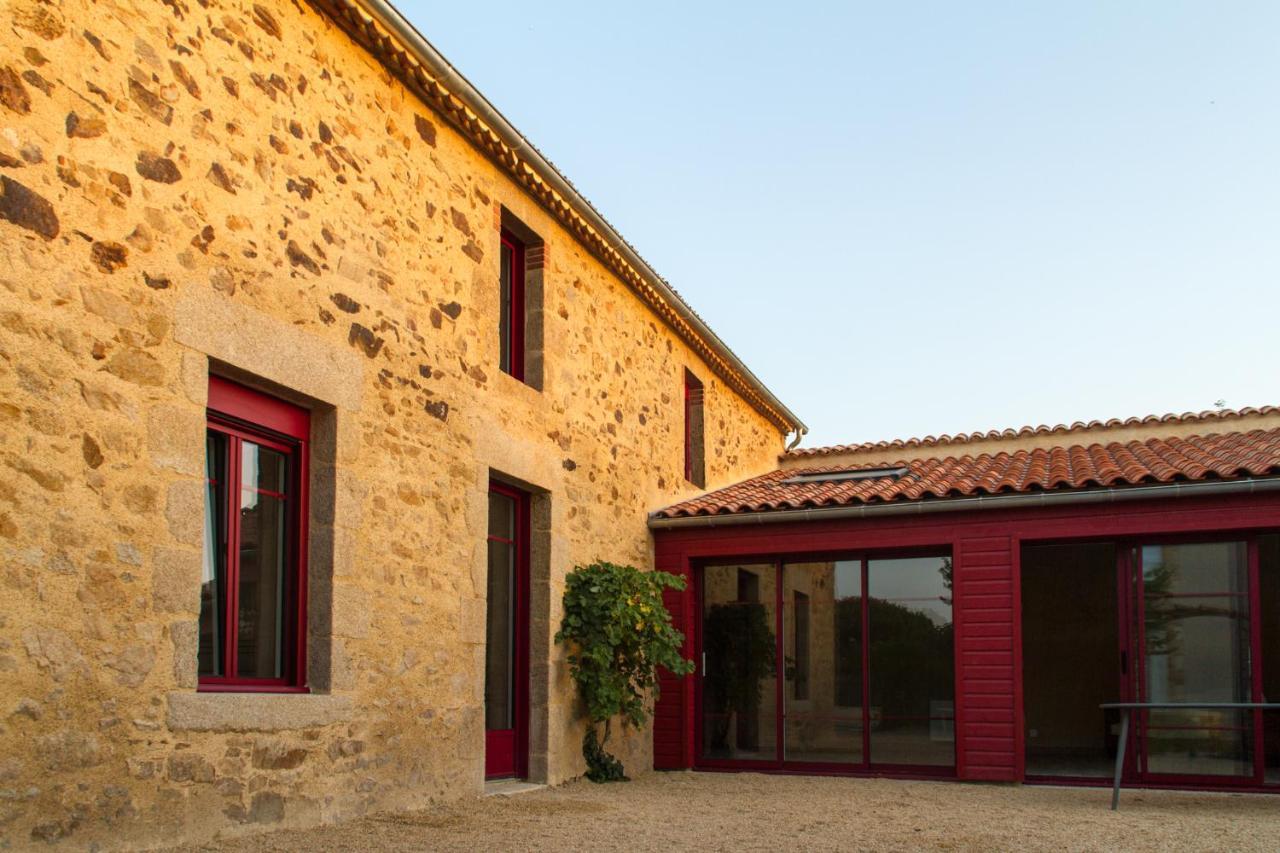 Le Puy Carmin - Chambre D'Hotes Avec Jacuzzi Bazoges-en-Paillers Luaran gambar