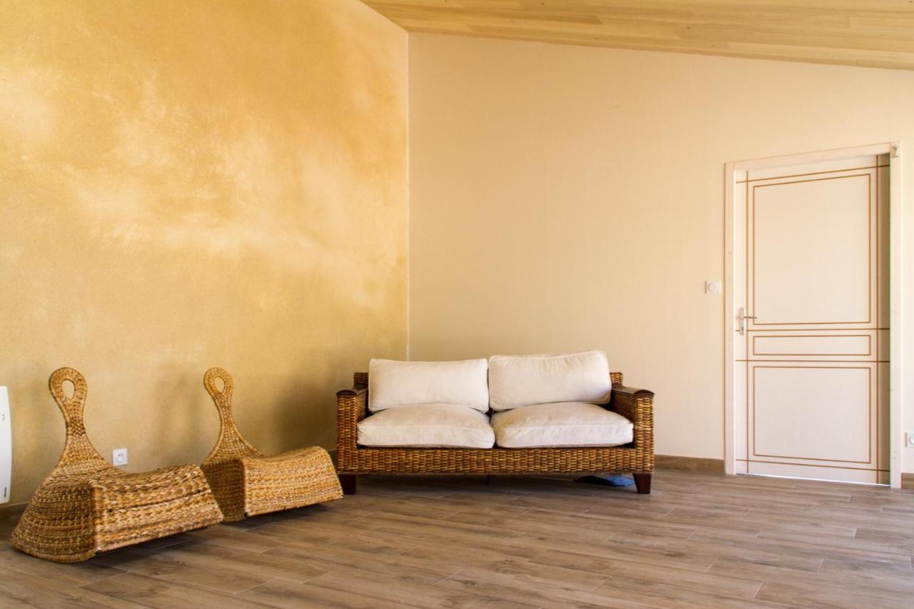 Le Puy Carmin - Chambre D'Hotes Avec Jacuzzi Bazoges-en-Paillers Luaran gambar